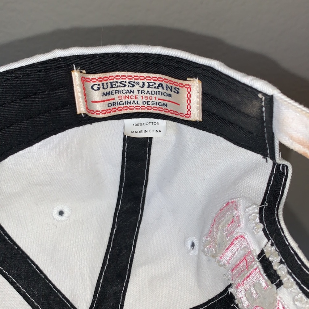 GUESS hat - Picture 5 of 7